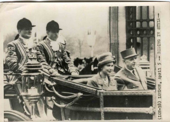Queen Elizabeth II - Vintage Photograph