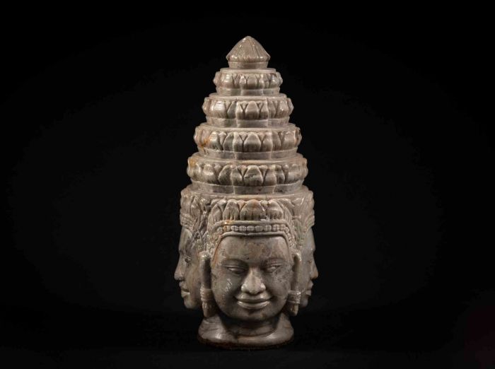 Grey Jade Indo - Chinese sculpture