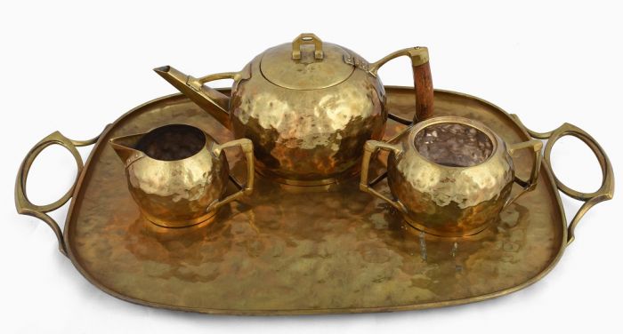 Liberty Centrepiece With Tray - Decorative Objects