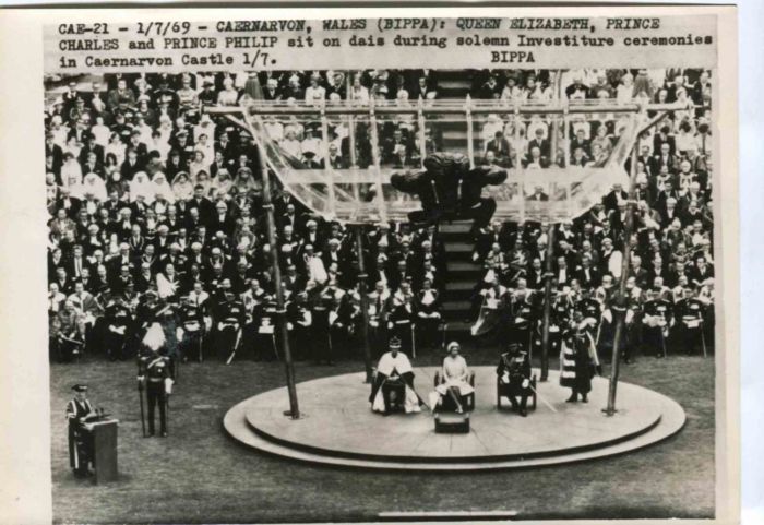 Queen Elizabeth II - Vintage Photograph 