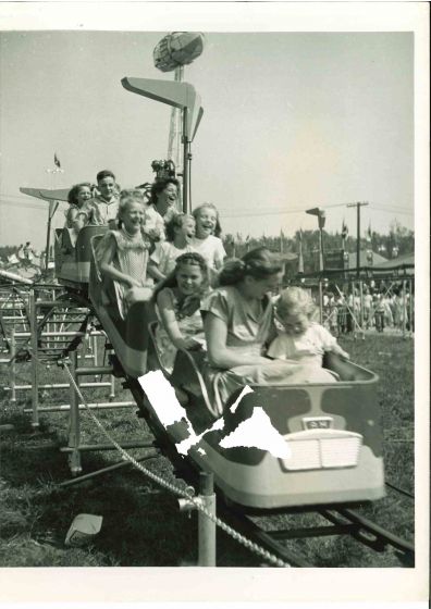 Agricultural Fairs - American Vintage Photograph