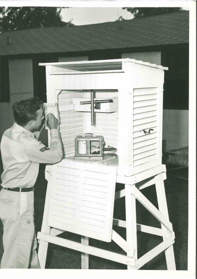 The AWS Observor - American Vintage Photograph