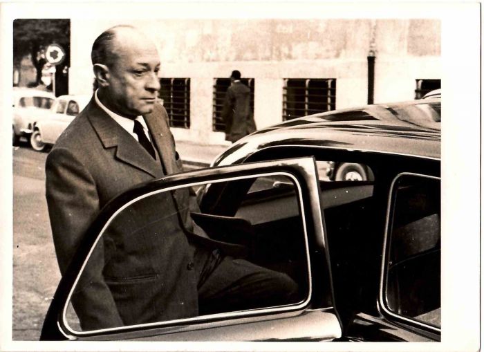 Fraschetti Gets off his Car