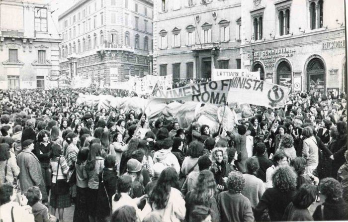 Women Manifest - Vintage Photographs of Feminist Movement