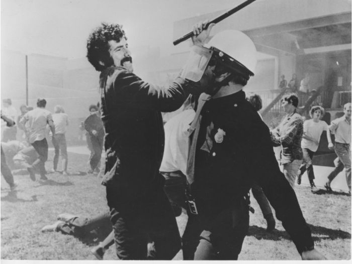 Elliot Gould in "Getting Straight" (1970 Film)