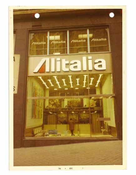 Alitalia - Historical Photos  - Valenzuela