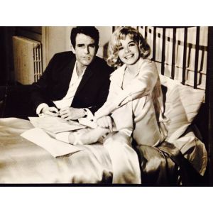 Warren Beatty in Kaleidoscope (1966 Film)
