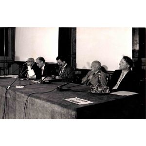 Conference on Einstein And Contemporary Physics in the 1980s