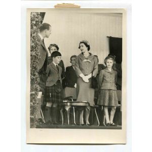 Queen Elizabeth,  Prince Philip and Prince Carlo and  Princesses Anna