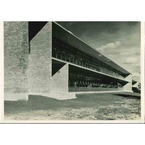 A New Method in Building - American Vintage Photograph
