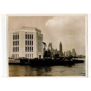 East River - American Vintage Photograph