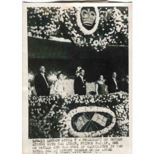 Queen Elizabeth II - Vintage Photograph 
