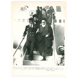 Khomeini Returning To Iran