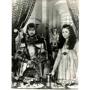 Cherie Lunghi and Nigel Terry on the set of 