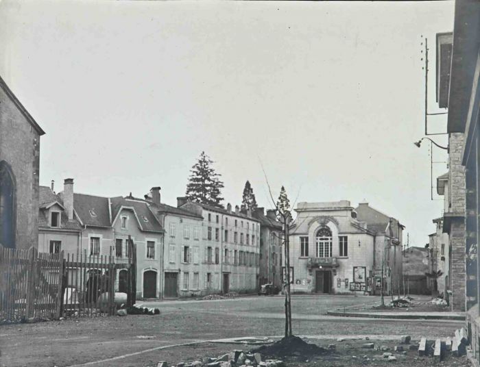 Vintage Photo by M.Dumas