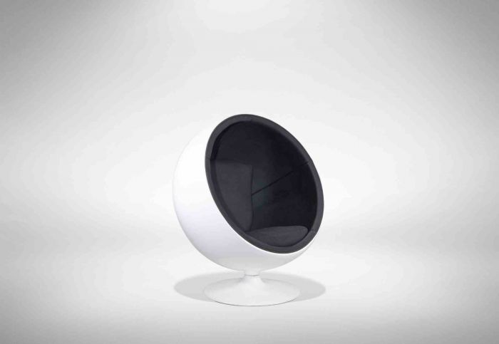 Vintage Ball Chair in the style of Eero Aarnio