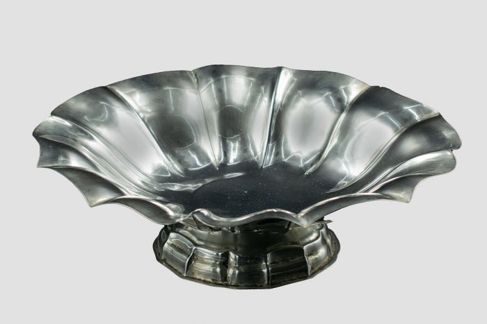 Silver centrepiece by Anonymous -- Decorative Objects