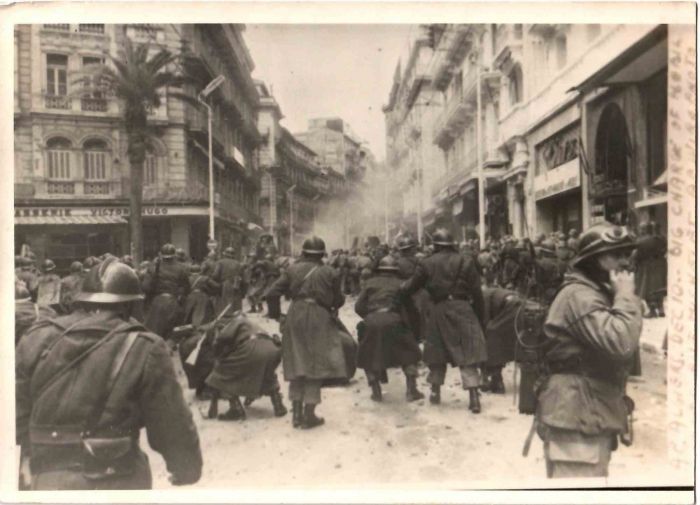 The fighting Police, Historical Photograph