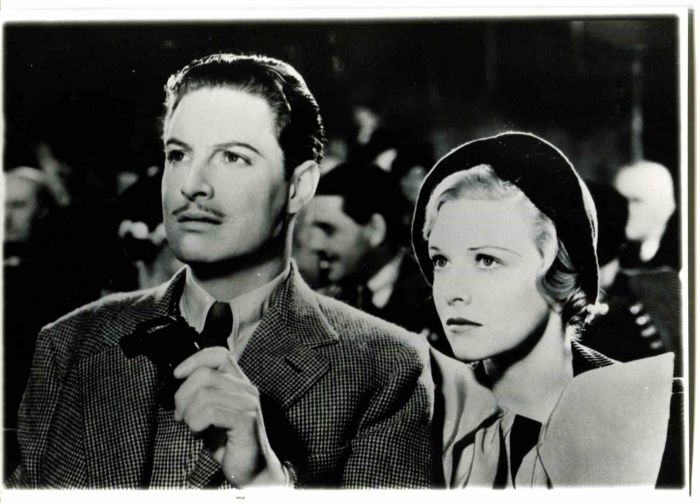 Robert Donat and Madeleine Carroll in Film The 39 Steps