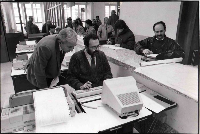 Roberto Cano,  bureaucracy