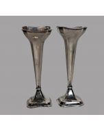 English Silversmith - Silver vases - Decorative Objects