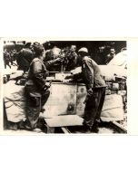 The inside the barricade, Algeria