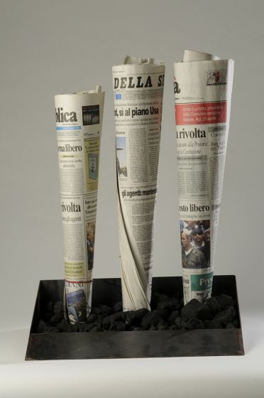 Untitled - Fabbrica by Jannis Kounellis - Contemporary Artwork
