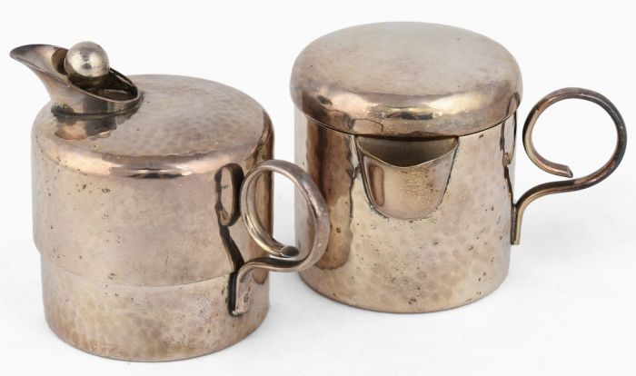 Two Vintage Silver-Plated Pitchers - Decorative Objects