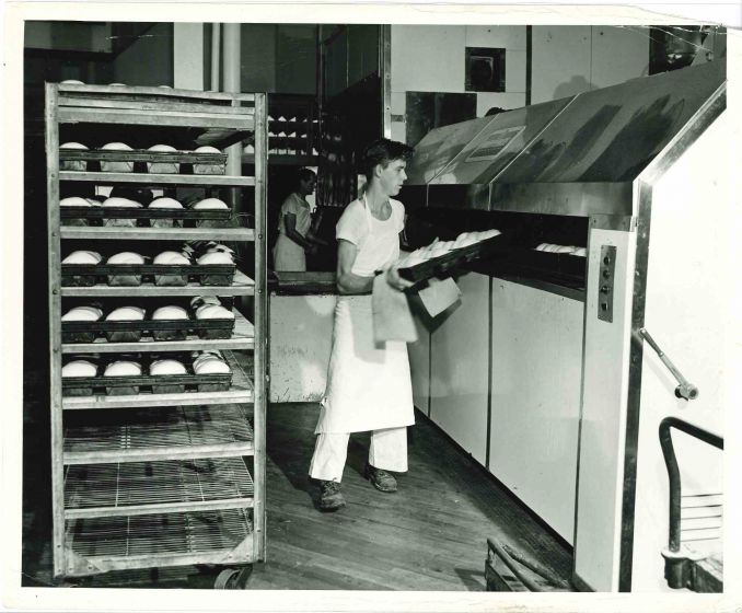 Supermarket - American Vintage Photograph