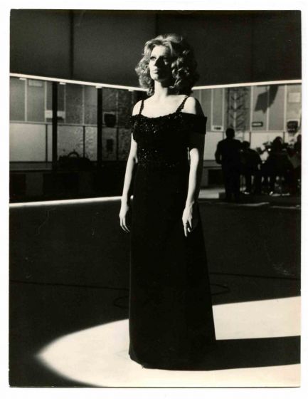 Anonymous - Photo of Iva Zanicchi - Vintage Photograph 