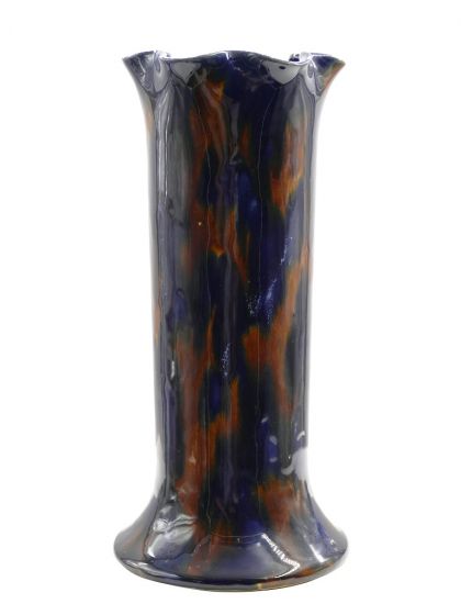 Vase With Ruff - Decorative Objects
