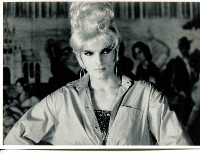 Miguel Bosé in "High Heels"