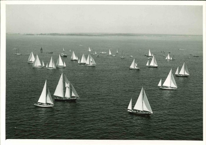 Anonymous -Bermuda Race in High Point of U.S. - Vintage Photographs
