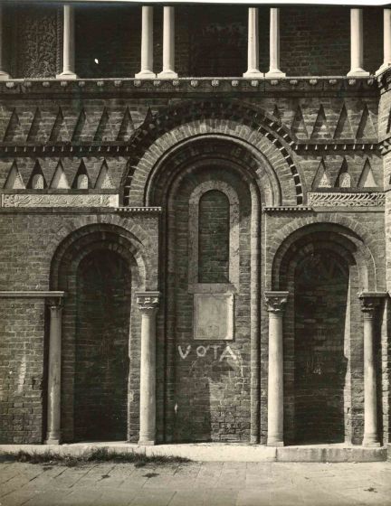 Vota - Vintage Photo Detail