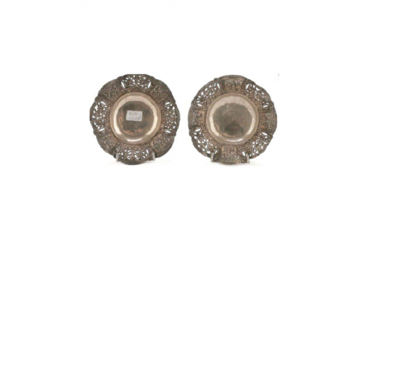 Pair Of Persian Silver Bowls - Decorative Objects